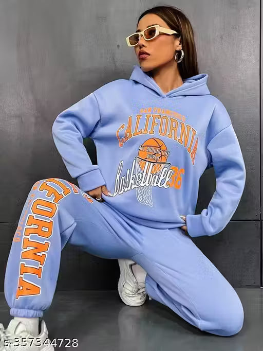 LATEST HOODIE TRACK SUIT FOR WOMEN, ACTIVE WEAR WINTER TRACK SUIT, GYM WEAR, AIRPORT LOOK SET.