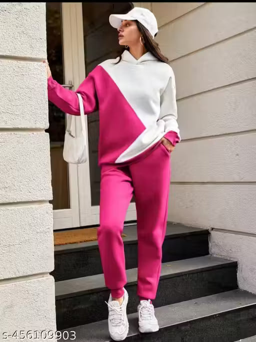LATEST WINTER WEAR TRACK SUIT FOR WOMEN, ACTIVE WEAR WINTER TRACK SUIT, GYM WEAR, AIRPORT LOOK SET. TOP AND BOTTOM SET./IMPORTED TOP & BOTTOM SET.