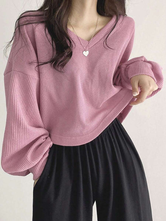 VELOMI Women’s Solid Color V-Neck Drop Shoulder Crop Top – Long Sleeve Preppy T-Shirt for Fall