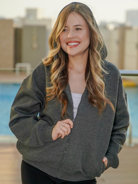 VELOMI Essentials Series – Oversized Hoodies for Women & Men | Everyday Comfort & Streetwear Style