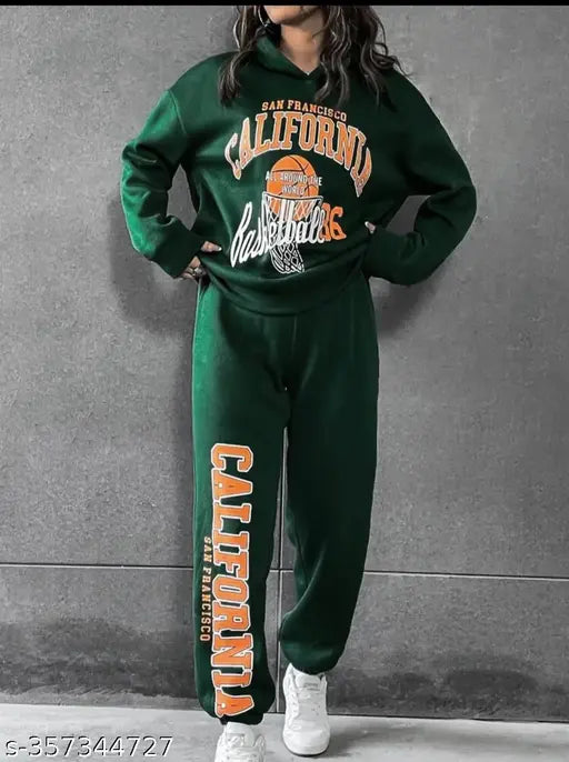 LATEST HOODIE TRACK SUIT FOR WOMEN,  ACTIVE WEAR WINTER TRACK SUIT, GYM WEAR, AIRPORT LOOK SET.