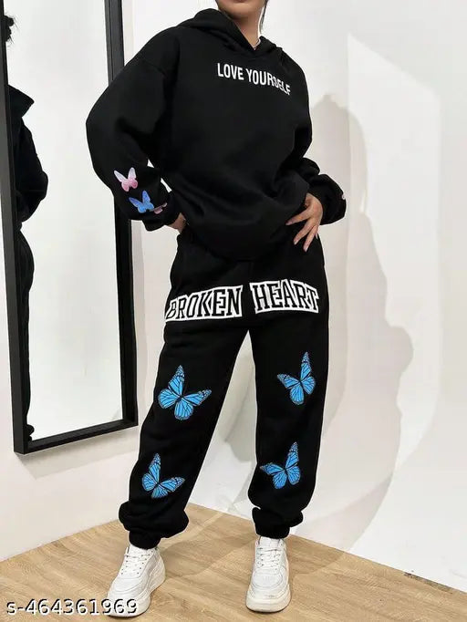 LATEST WINTER WEAR TRACK SUIT FOR WOMEN, ACTIVE WEAR WINTER TRACK SUIT, GYM WEAR, AIRPORT LOOK SET. TOP AND BOTTOM SET./IMPORTED TOP & BOTTOM SET.