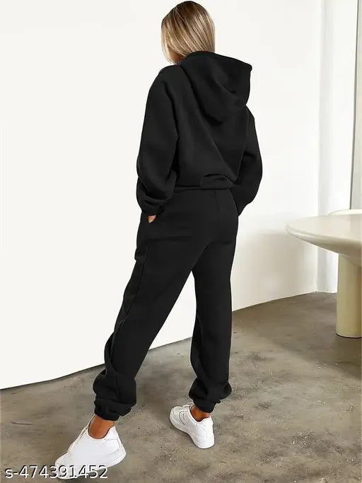 LATEST WINTER WEAR TRACK SUIT FOR WOMEN, ACTIVE WEAR WINTER TRACK SUIT, GYM WEAR, AIRPORT LOOK SET. TOP AND BOTTOM SET./IMPORTED TOP & BOTTOM SET.