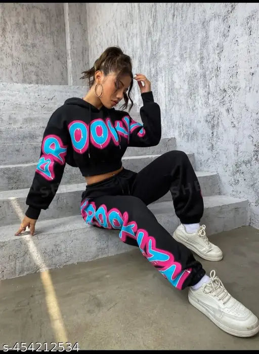 LATEST WINTER WEAR TRACK SUIT FOR WOMEN, ACTIVE WEAR WINTER TRACK SUIT, GYM WEAR, AIRPORT LOOK SET. TOP AND BOTTOM SET./IMPORTED TOP & BOTTOM SET.