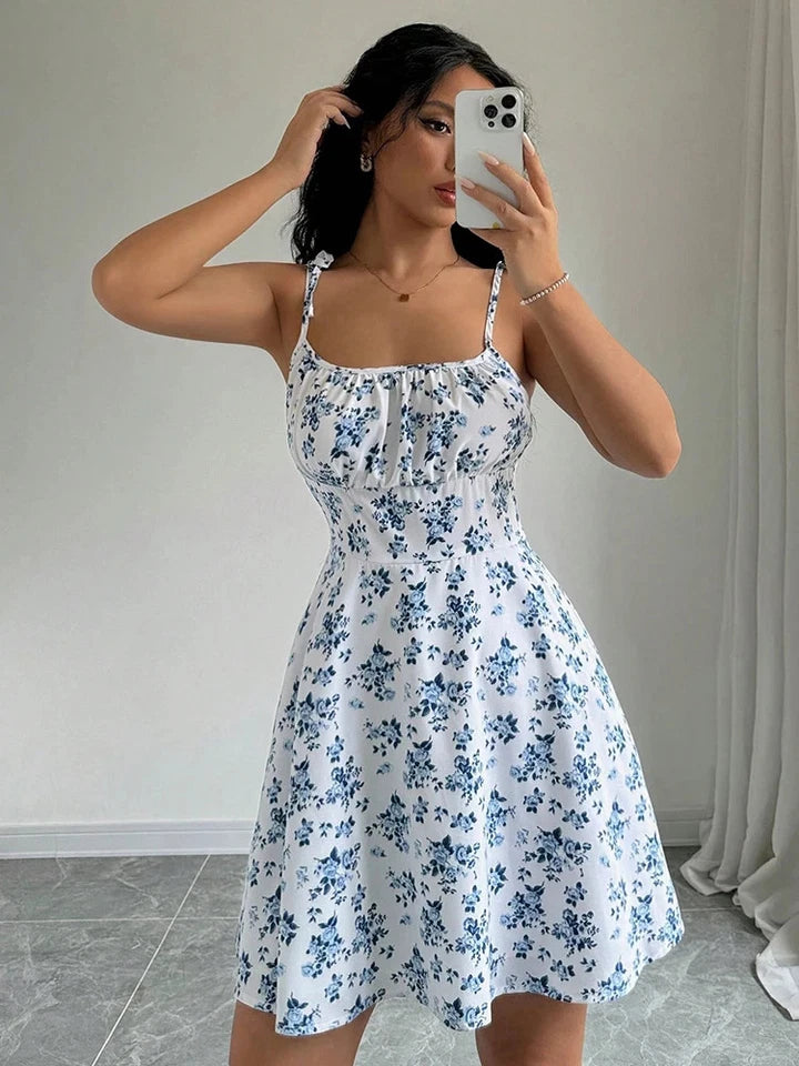 VELOMI – Floaty Floral Dress