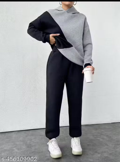 LATEST WINTER WEAR TRACK SUIT FOR WOMEN, ACTIVE WEAR WINTER TRACK SUIT, GYM WEAR, AIRPORT LOOK SET. TOP AND BOTTOM SET./IMPORTED TOP & BOTTOM SET.