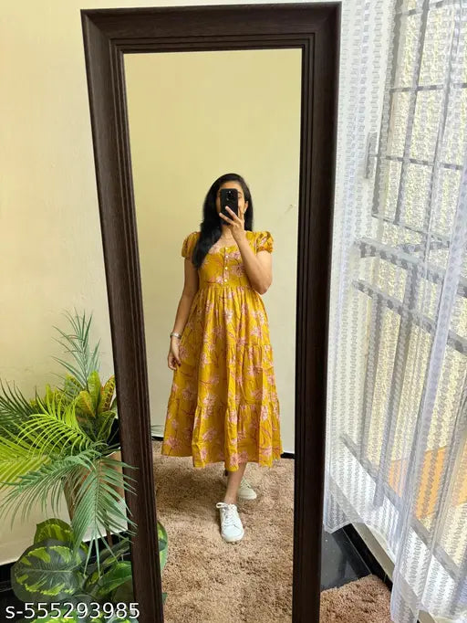 VELOMI Printed Half-Sleeve Midi Dress – Effortless Everyday Chic